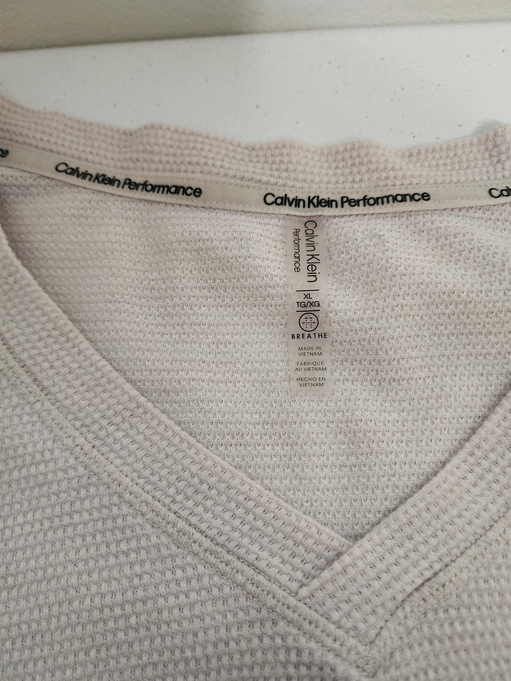 Calvin Klein Women's Light Beige Crop Pants & Shorts, Zippered Hoodie and 2 Tops - Picture 9 of 10